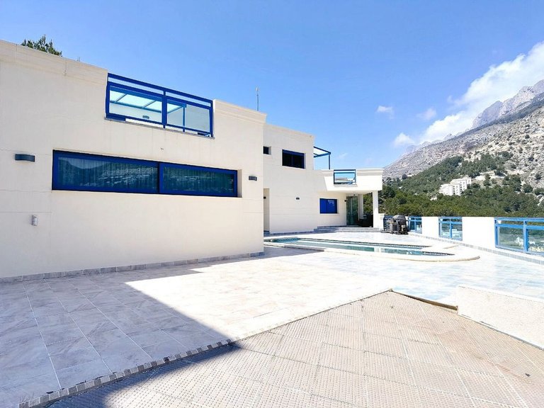 Villa for Sale in Altea, Alicante 3