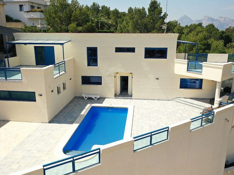 Villa for Sale in Altea, Alicante 1