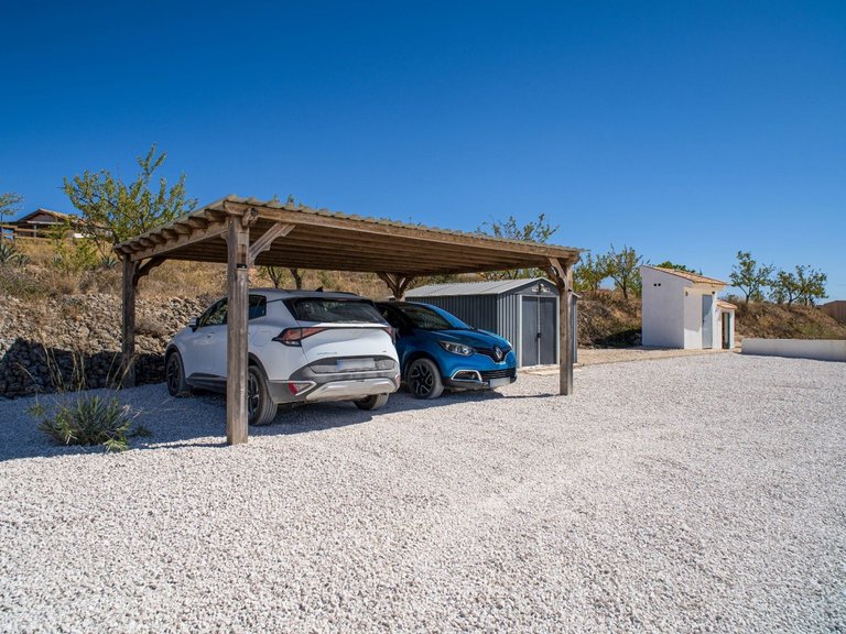 Villa for Sale in Pinoso, Alicante 28