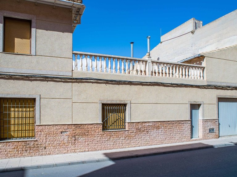 Town House for Sale in Pinoso, Alicante 2