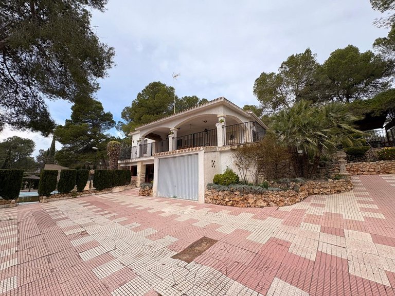 Villa for Sale in Sax, Alicante 4