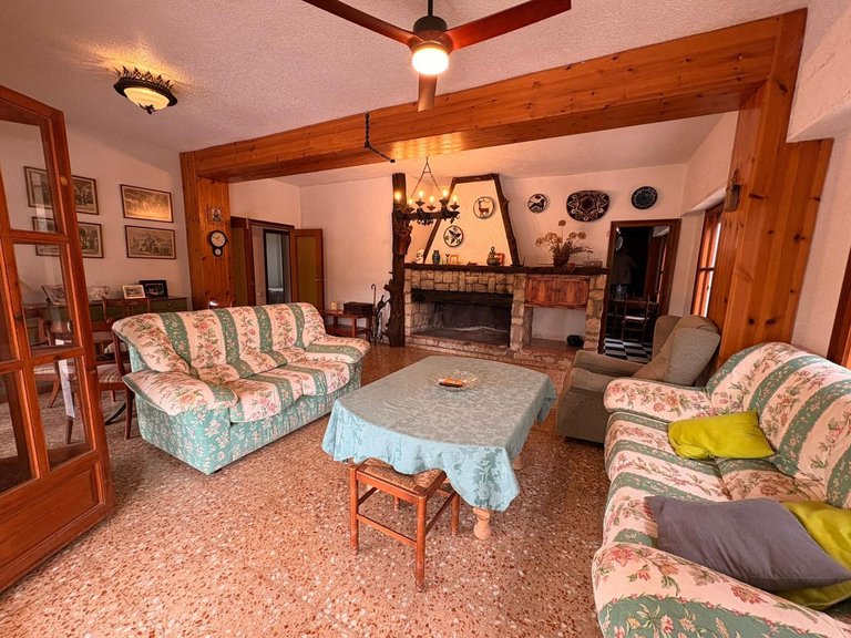 Villa for Sale in Sax, Alicante 8