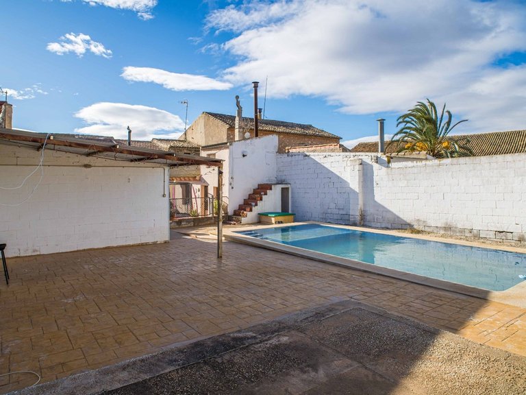 Country House for Sale in Pinoso, Alicante 9