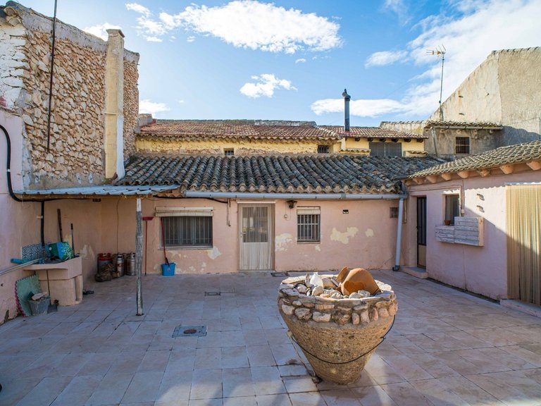 Country House for Sale in Pinoso, Alicante 19