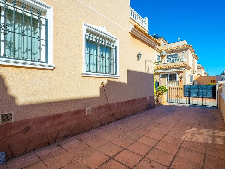Town House for Sale in Orihuela Costa, Alicante 5
