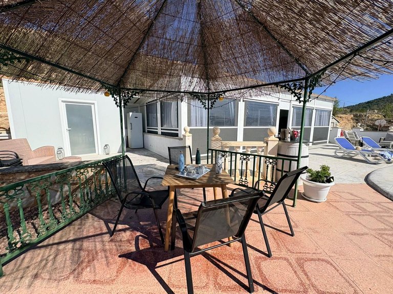 Villa for Sale in Monóvar, Alicante 35