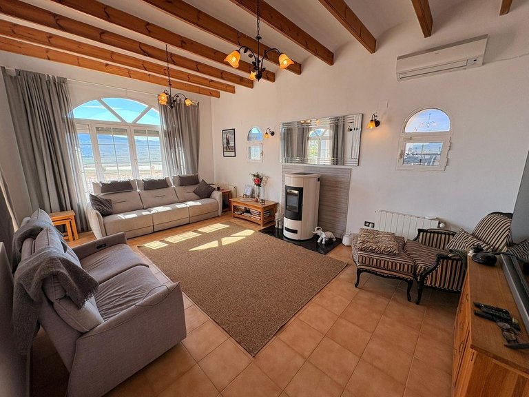 Villa for Sale in Monóvar, Alicante 40