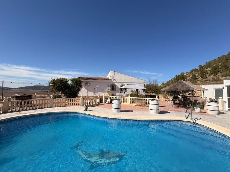 Villa for Sale in Monóvar, Alicante 8