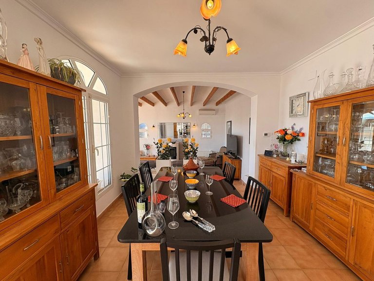 Villa for Sale in Monóvar, Alicante 45