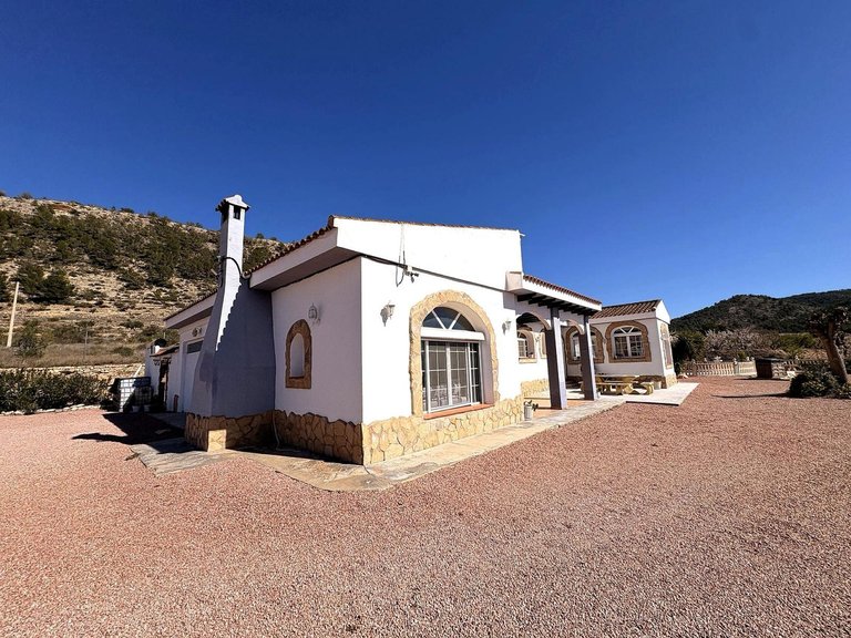 Villa for Sale in Monóvar, Alicante 12