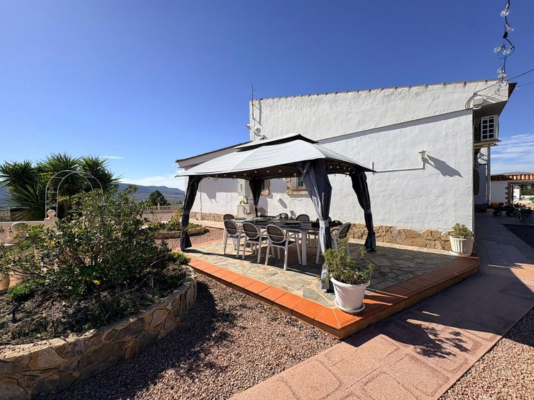 Villa for Sale in Monóvar, Alicante 32