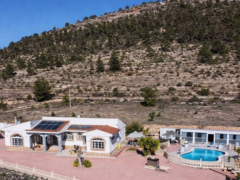 Villa for Sale in Monóvar, Alicante 6