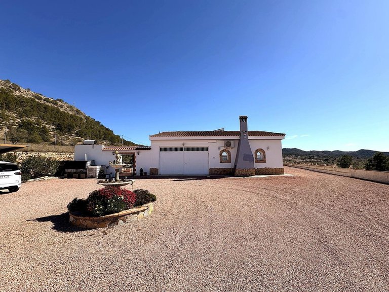 Villa for Sale in Monóvar, Alicante 17