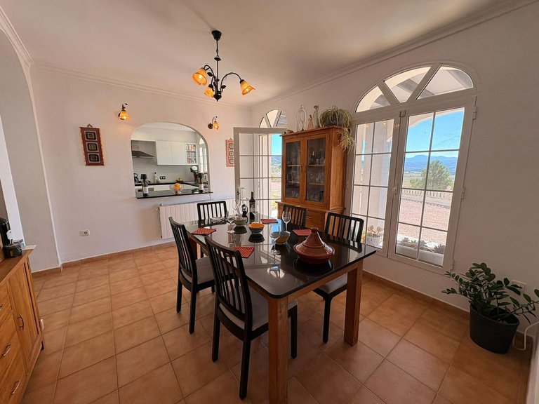 Villa for Sale in Monóvar, Alicante 44