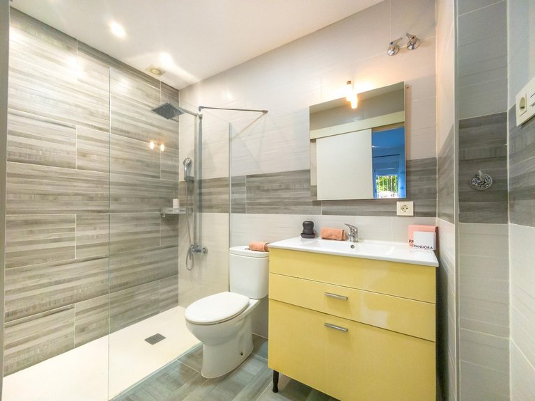Apartment for Sale in Torrevieja, Alicante 8
