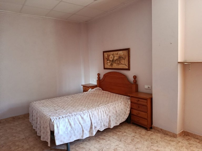 Villa for Sale in Elche, Alicante 26
