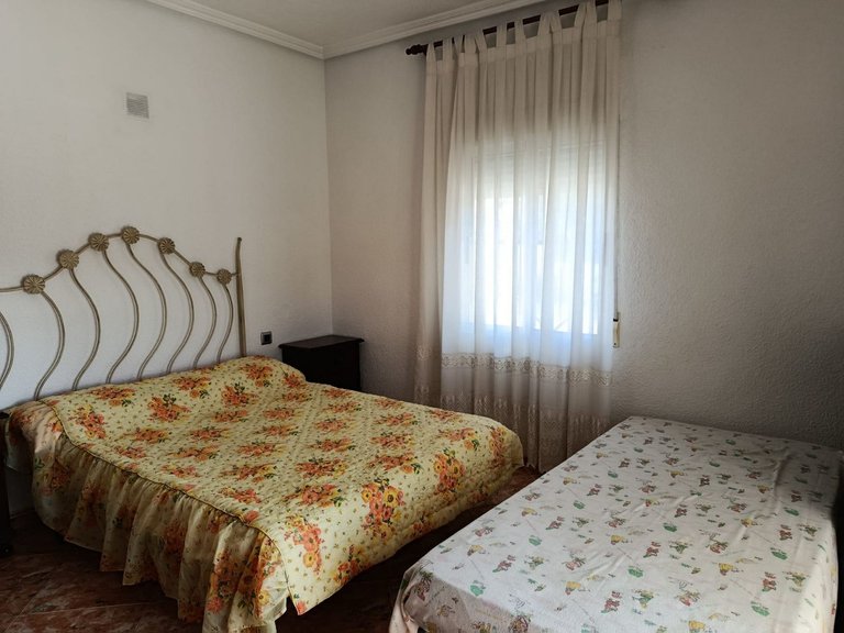 Villa for Sale in Elche, Alicante 36