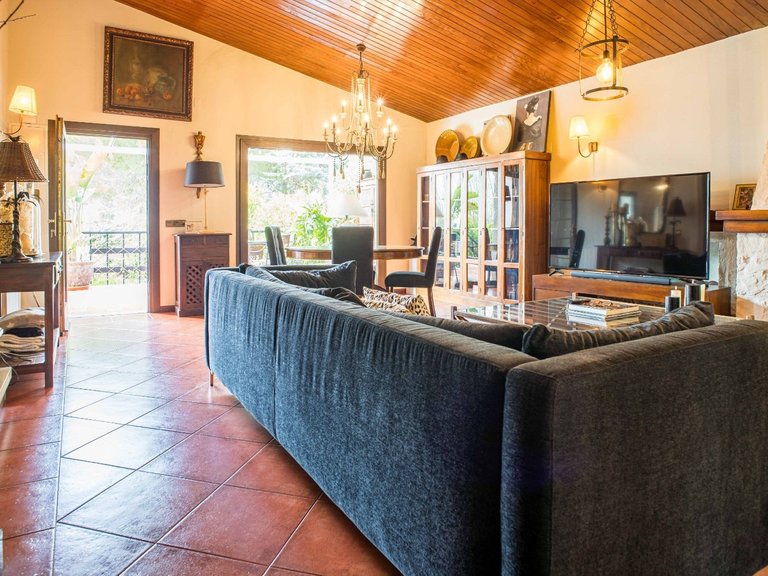 Villa for Sale in Petrer, Alicante 17