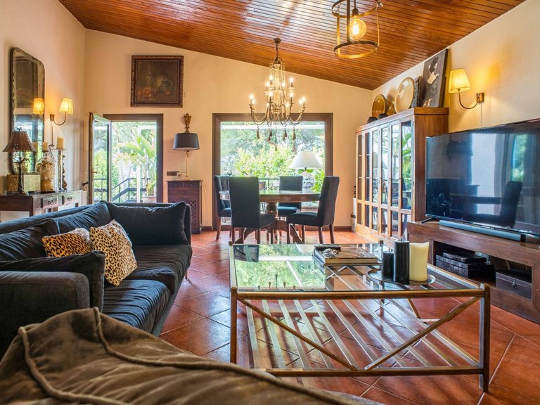 Villa for Sale in Petrer, Alicante 18