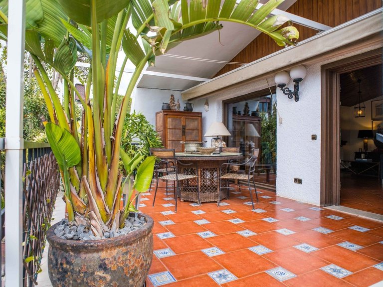 Villa for Sale in Petrer, Alicante 27