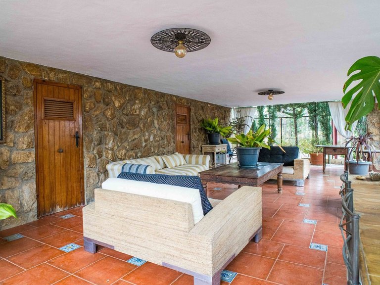 Villa for Sale in Petrer, Alicante 3