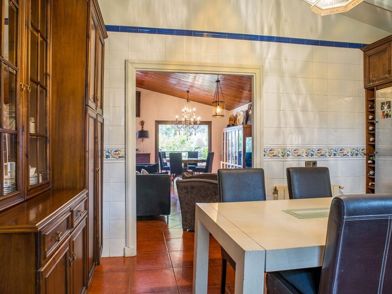 Villa for Sale in Petrer, Alicante 40