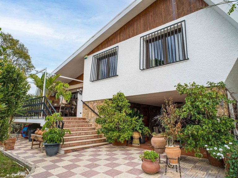 Villa for Sale in Petrer, Alicante 1