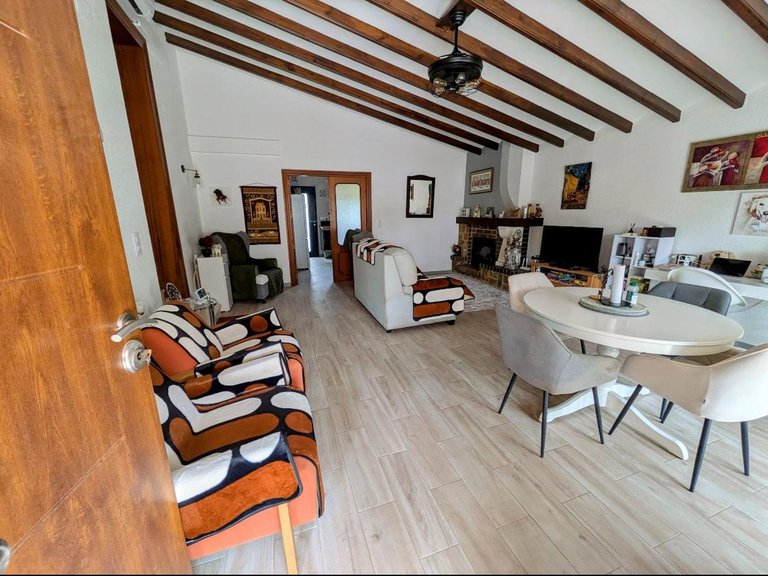 Villa for Sale in Petrer, Alicante 8