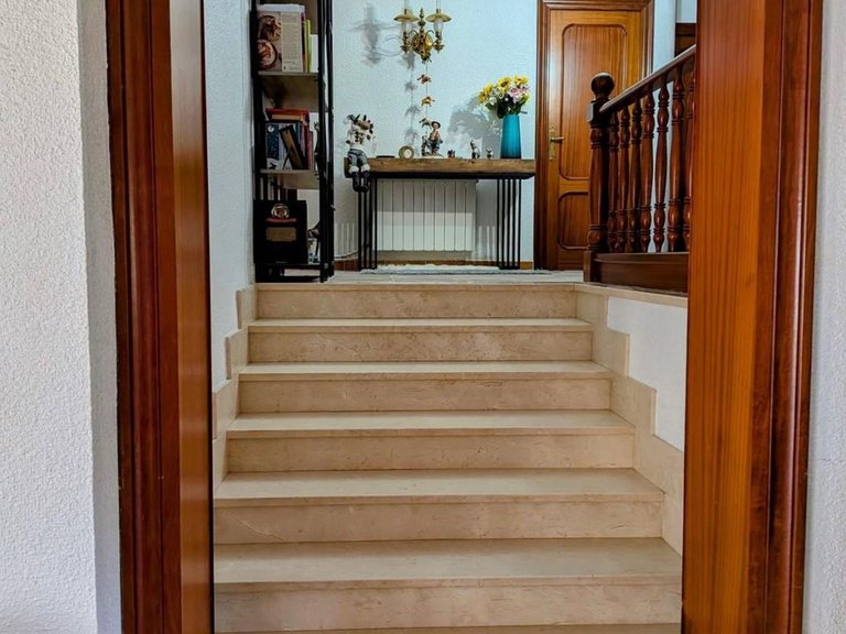 Villa for Sale in Petrer, Alicante 31