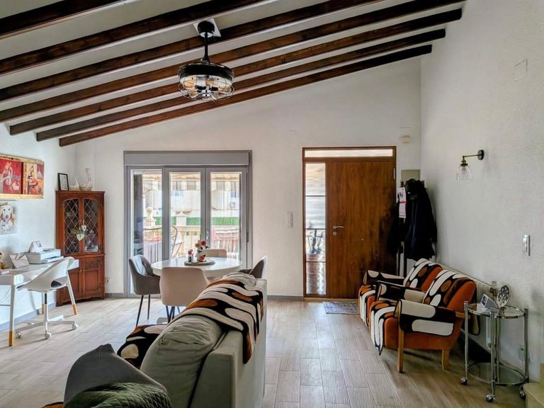Villa for Sale in Petrer, Alicante 10