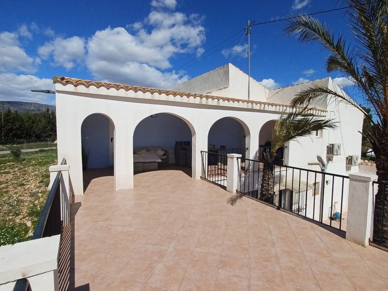 Country House for Sale in Pinoso, Alicante 9