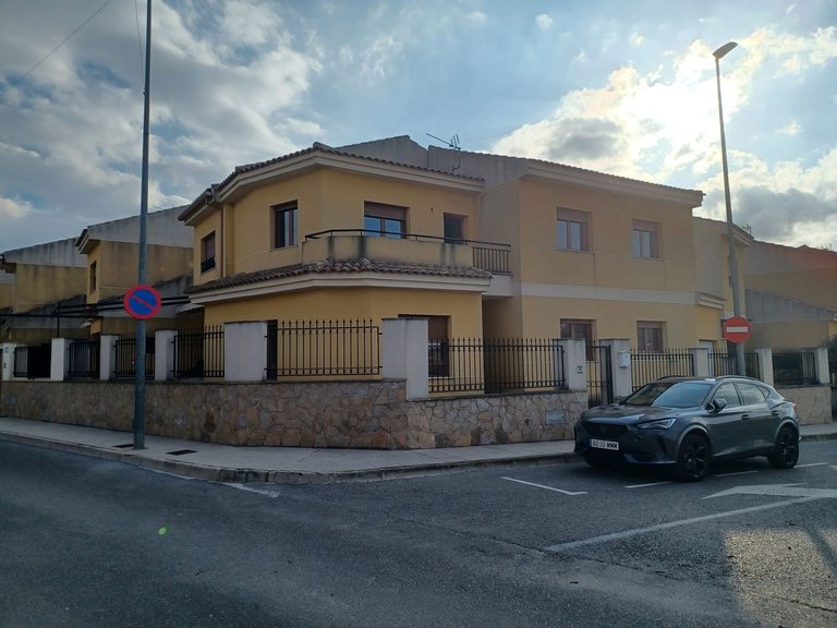 Town House for Sale in Pinoso, Alicante 1