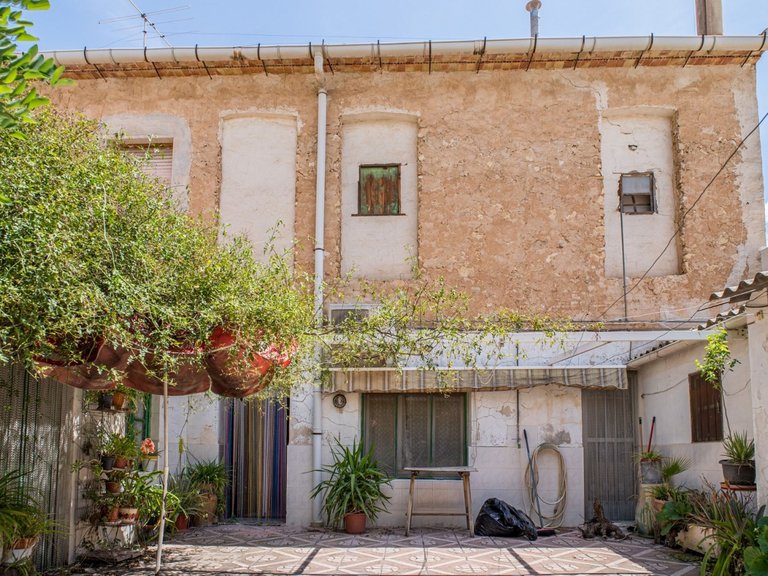 Town House for Sale in Pinoso, Alicante 3