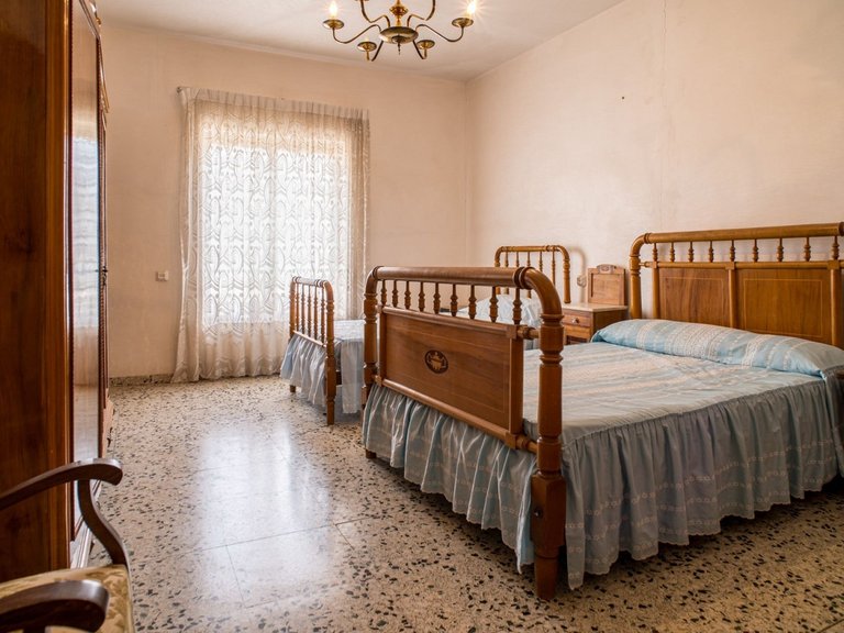 Town House for Sale in Pinoso, Alicante 16