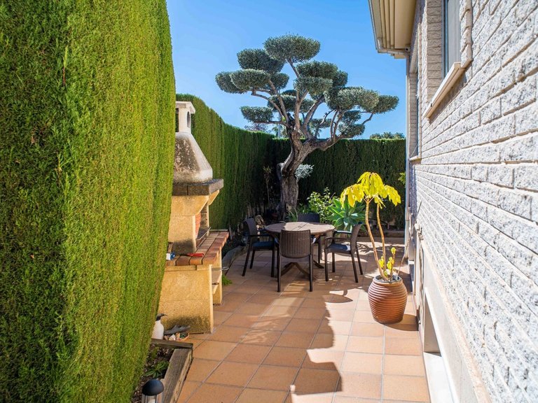 Villa for Sale in Elda, Alicante 14