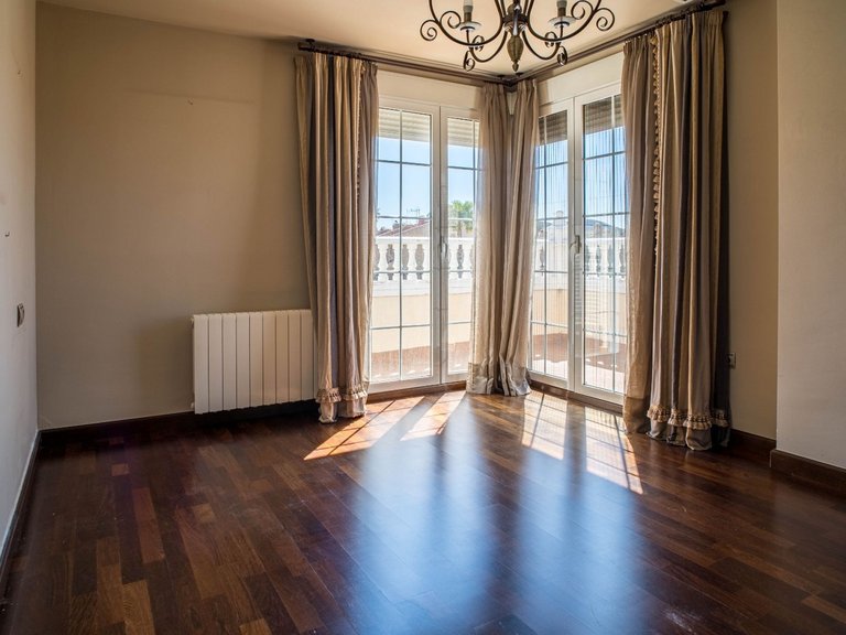 Villa for Sale in Elda, Alicante 42