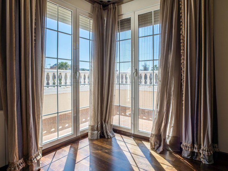 Villa for Sale in Elda, Alicante 44