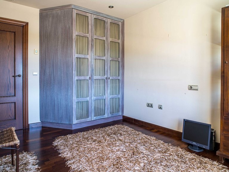 Villa for Sale in Elda, Alicante 47