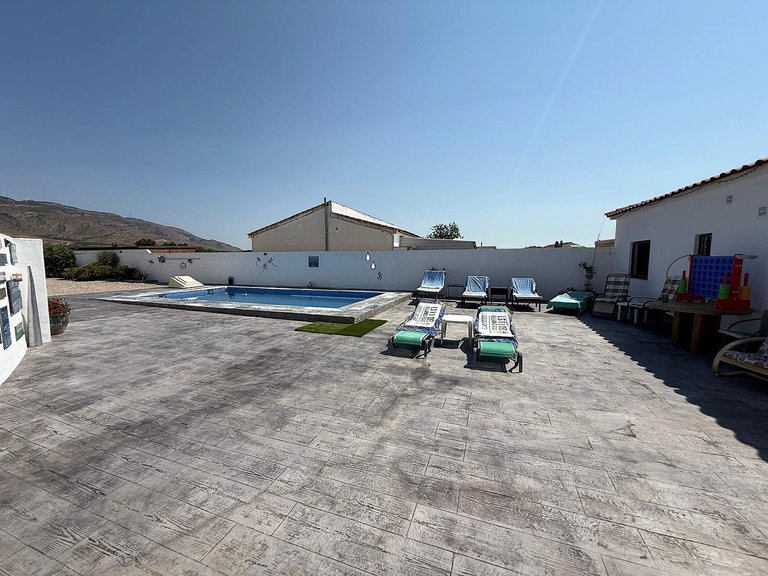 Villa for Sale in Caudete, Albacete 9
