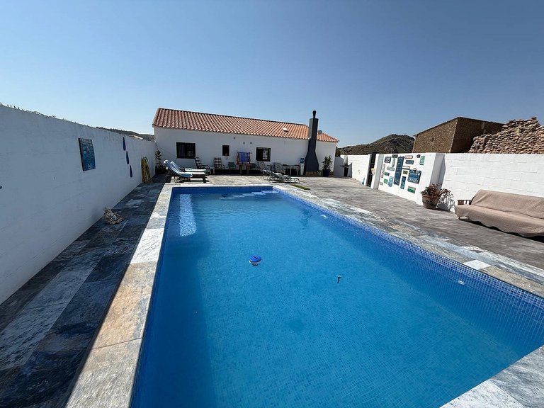 Villa for Sale in Caudete, Albacete 2