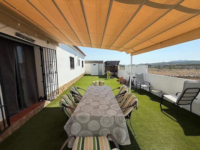 Villa for Sale in Caudete, Albacete 39