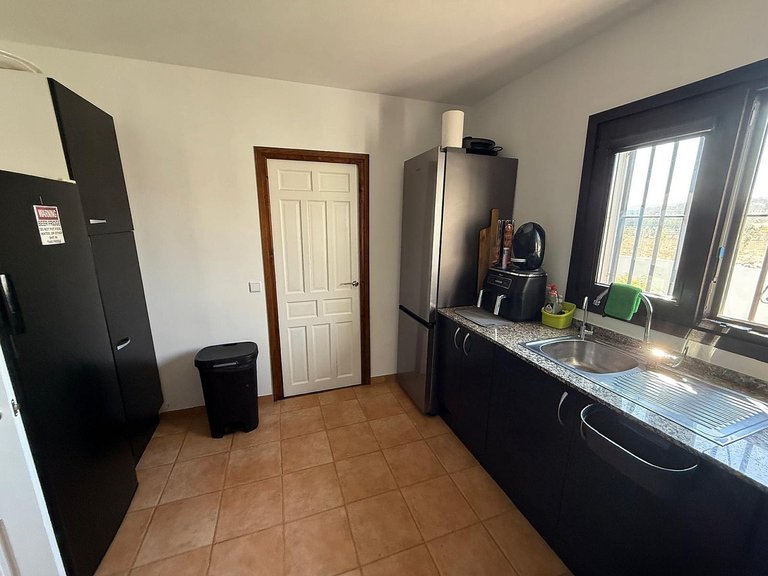 Villa for Sale in Caudete, Albacete 28