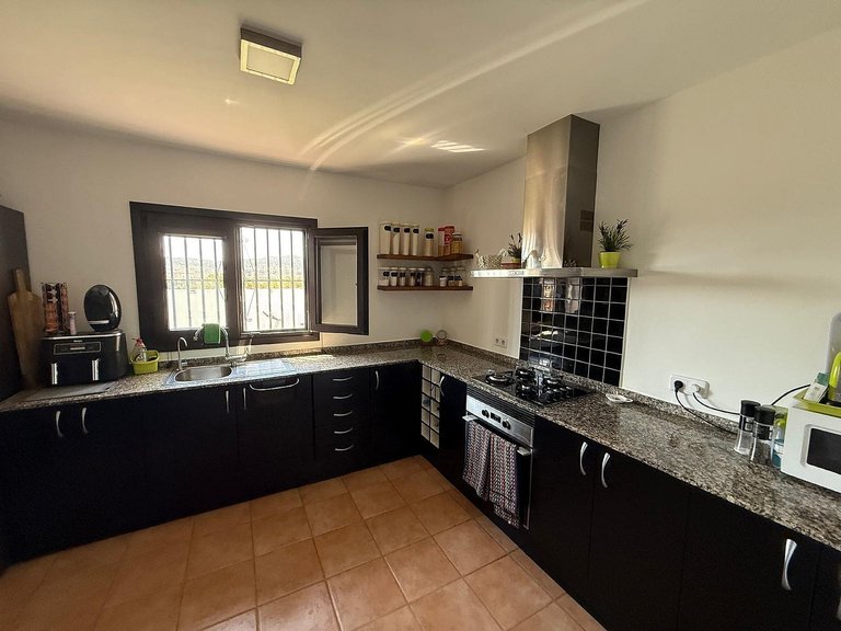 Villa for Sale in Caudete, Albacete 29