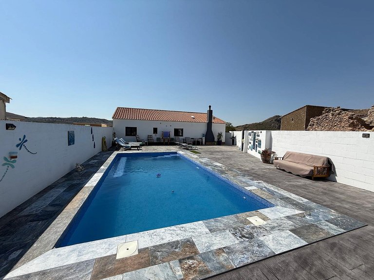Villa for Sale in Caudete, Albacete 4