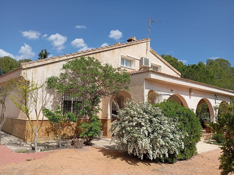 Villa for Sale in Yecla, Murcia 1