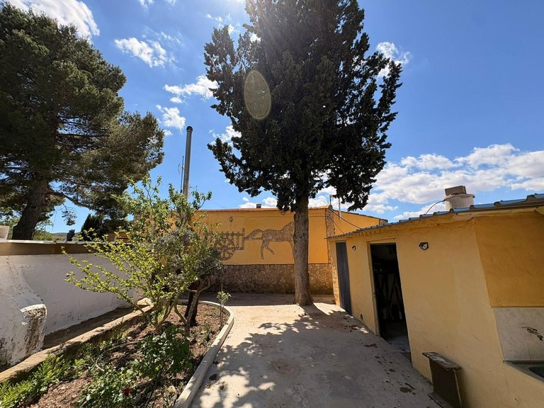 Villa for Sale in Yecla, Murcia 3