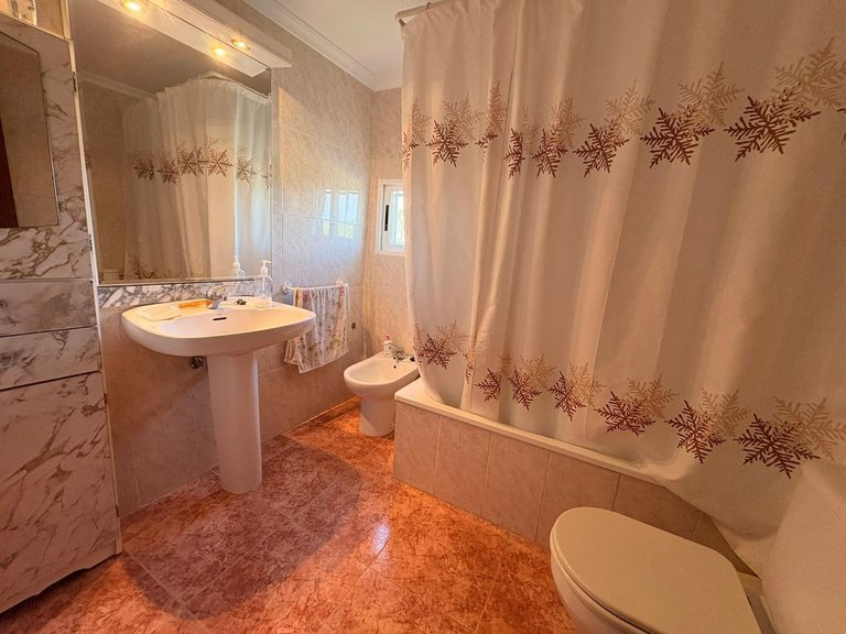Villa for Sale in Yecla, Murcia 30