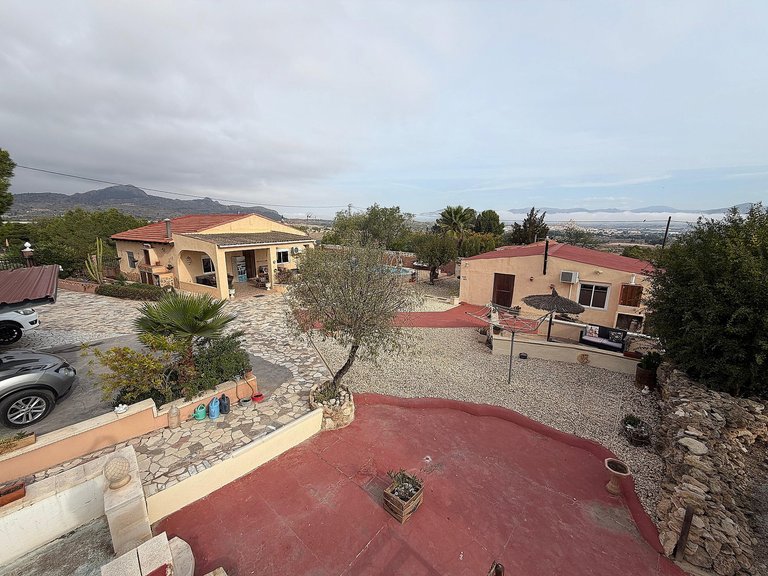 Villa for Sale in Sax, Alicante 1