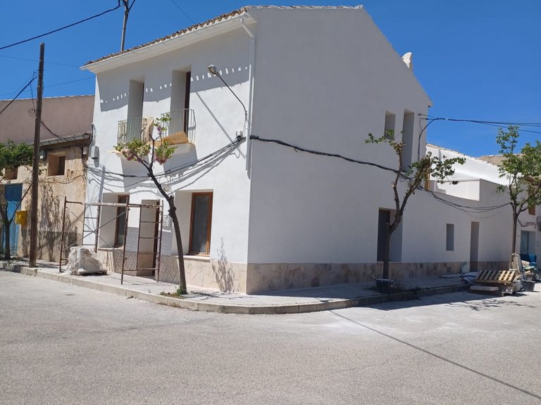 Country House for Sale in Pinoso, Alicante 2