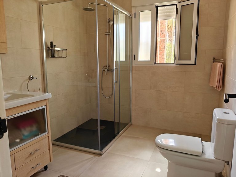 Villa for Sale in Petrer, Alicante 23